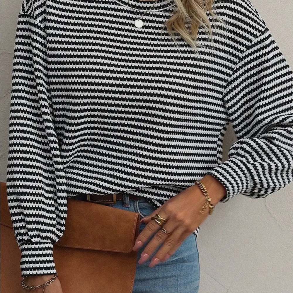 Super Soft Black and White Striped Top with Round neck and drop shoulders (NWT)